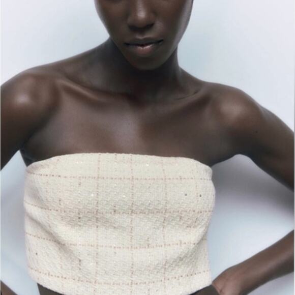 ZARA Cream /White Cropped top with straight neckline. Textured Strapless Top - Picture 3 of 9